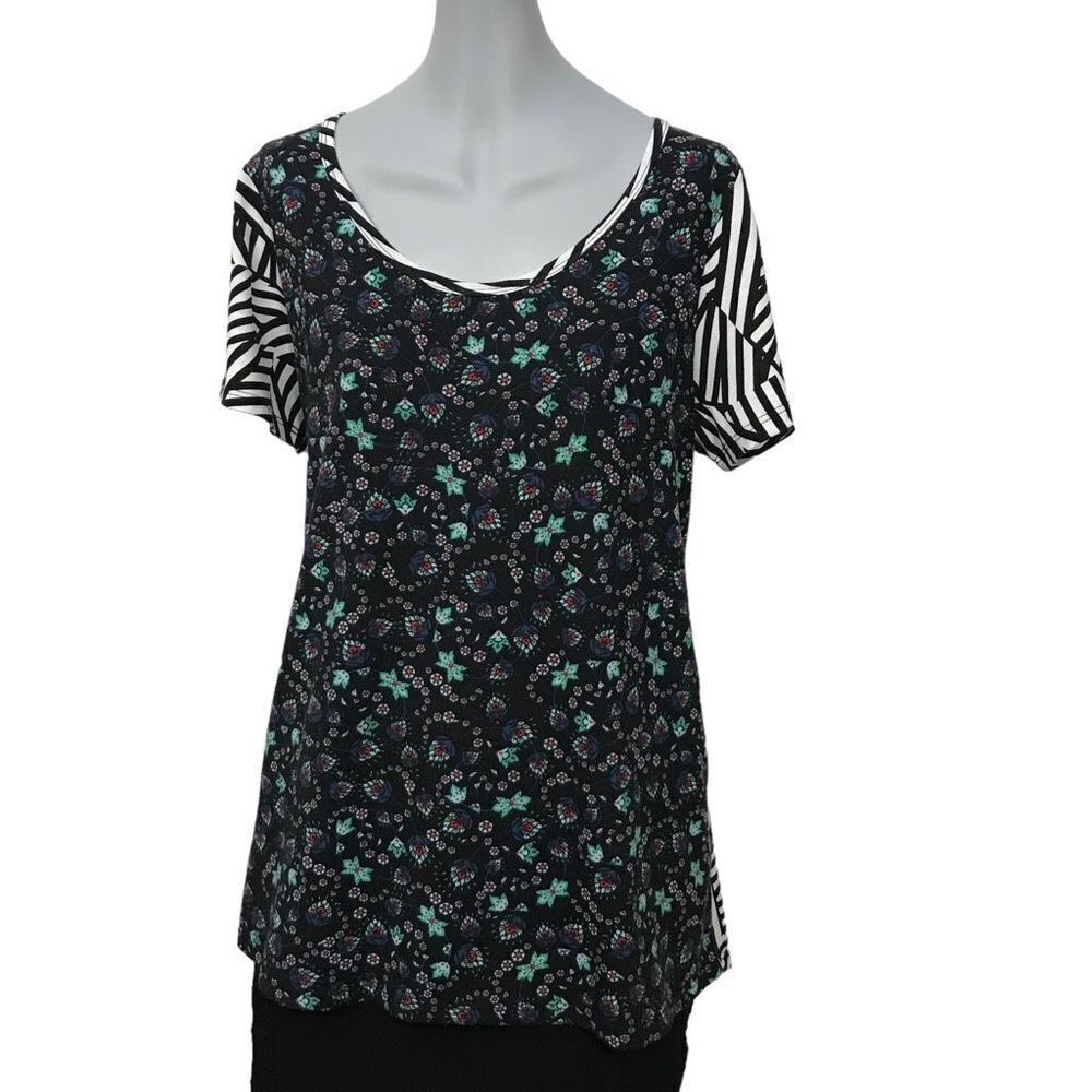 Lularoe Classic T Floral Geometric Mixed Print Tee Shirt size‎ medium